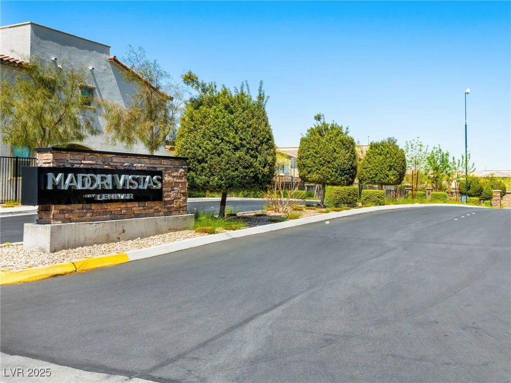 8701 Giant Causeway, Las Vegas, NV 89148