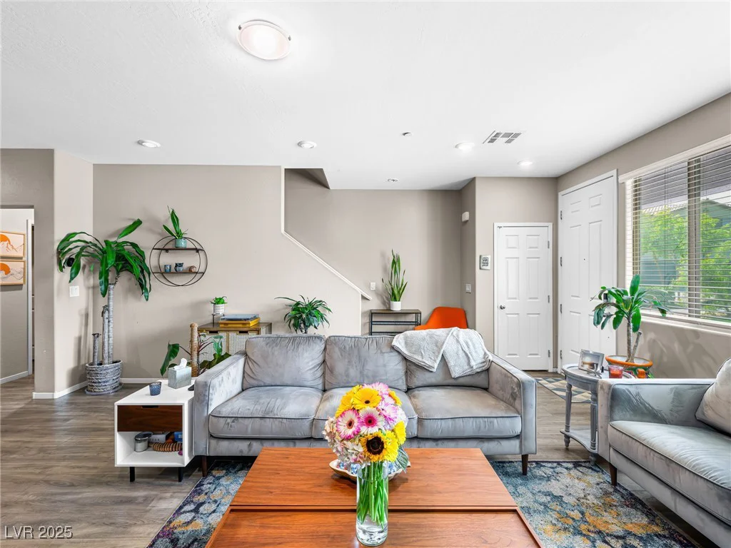 8701 Giant Causeway, Las Vegas, NV 89148