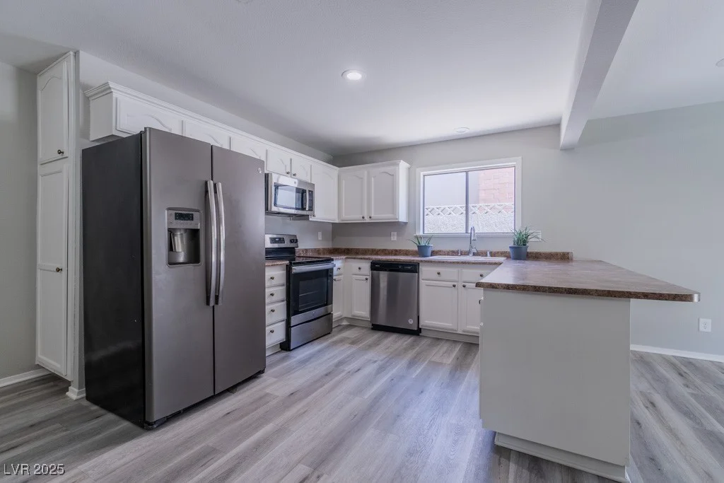 6361 Viking, Las Vegas, NV 89103
