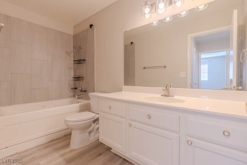 6361 Viking, Las Vegas, NV 89103