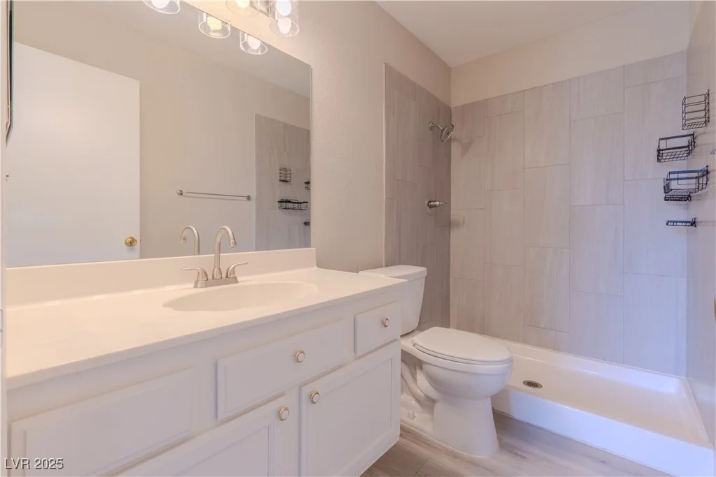 6361 Viking, Las Vegas, NV 89103