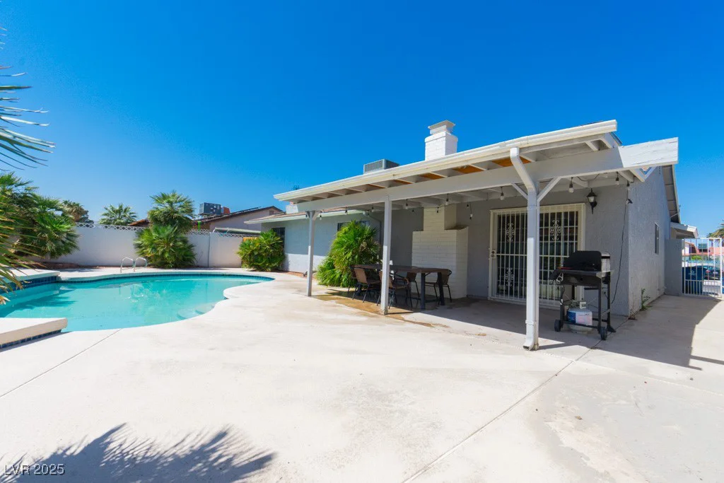 6361 Viking, Las Vegas, NV 89103