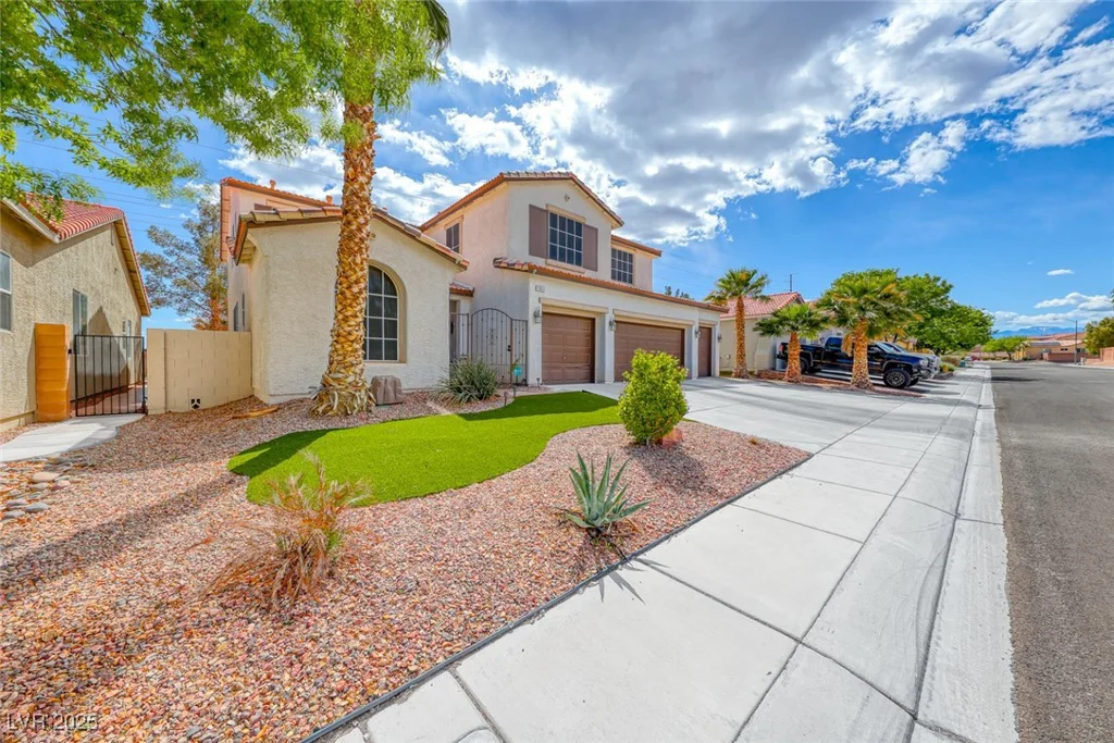 1611 Silent Sunset, North Las Vegas, NV 89084