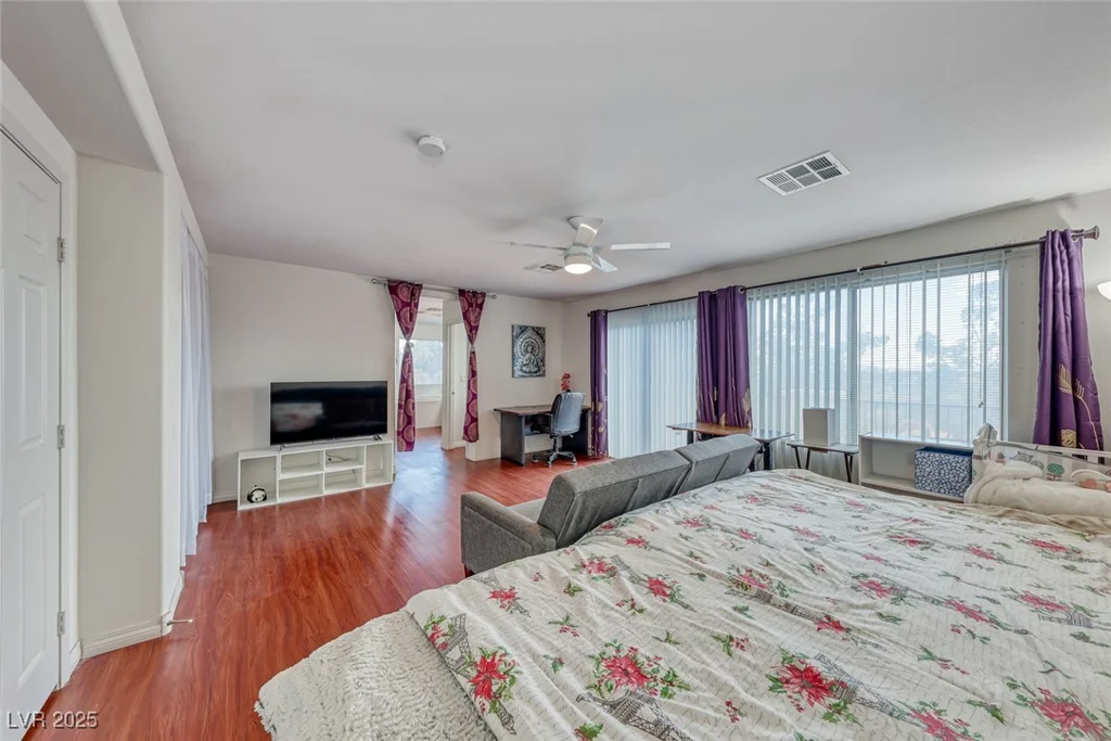 1611 Silent Sunset, North Las Vegas, NV 89084