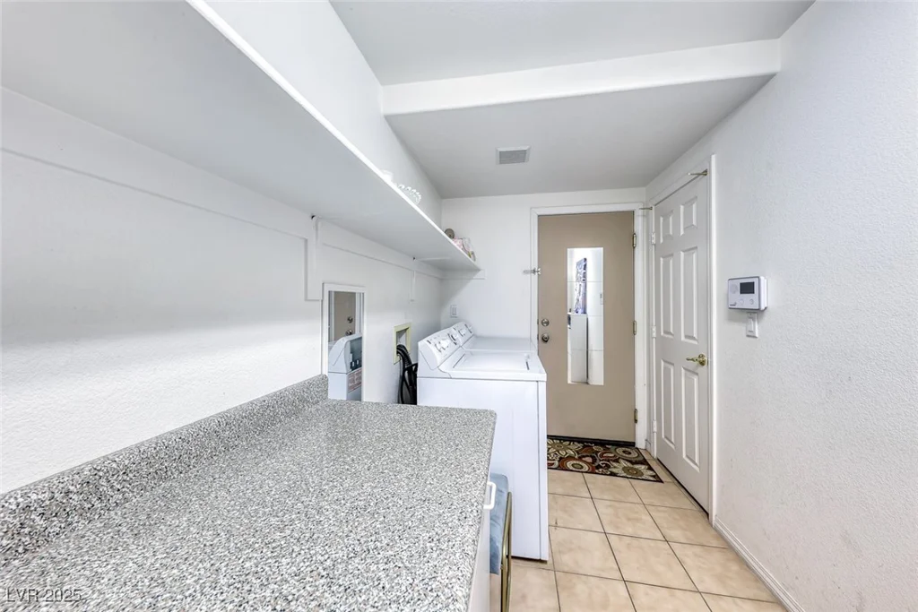 1611 Silent Sunset, North Las Vegas, NV 89084