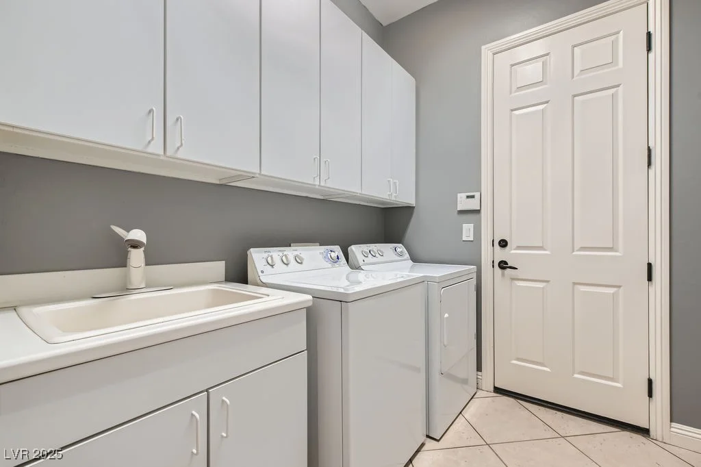 3908 Specula Wing, North Las Vegas, NV 89084