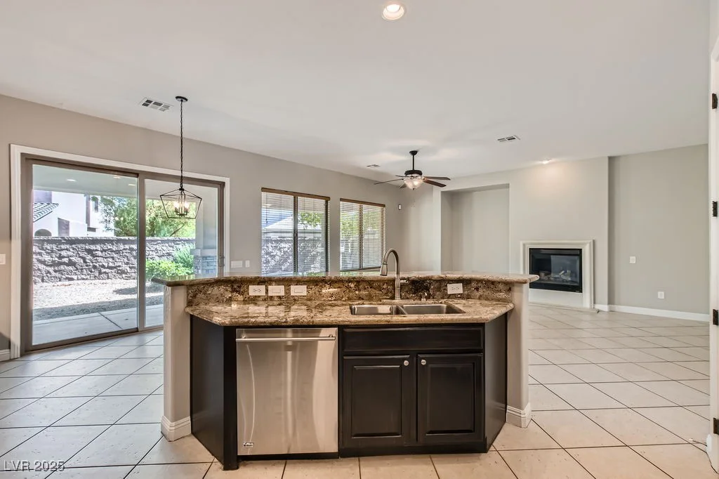 3908 Specula Wing, North Las Vegas, NV 89084