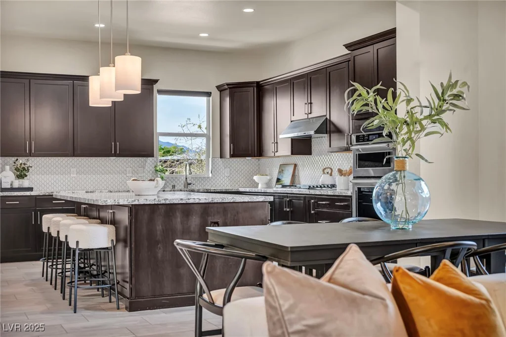 10113 Regency Square, Las Vegas, NV 89148