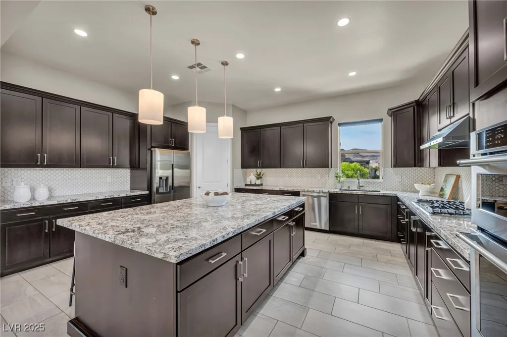 10113 Regency Square, Las Vegas, NV 89148