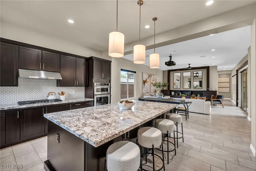 10113 Regency Square, Las Vegas, NV 89148