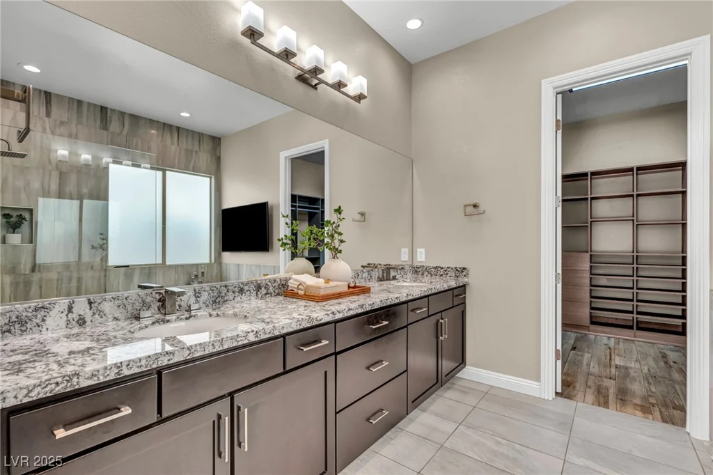 10113 Regency Square, Las Vegas, NV 89148
