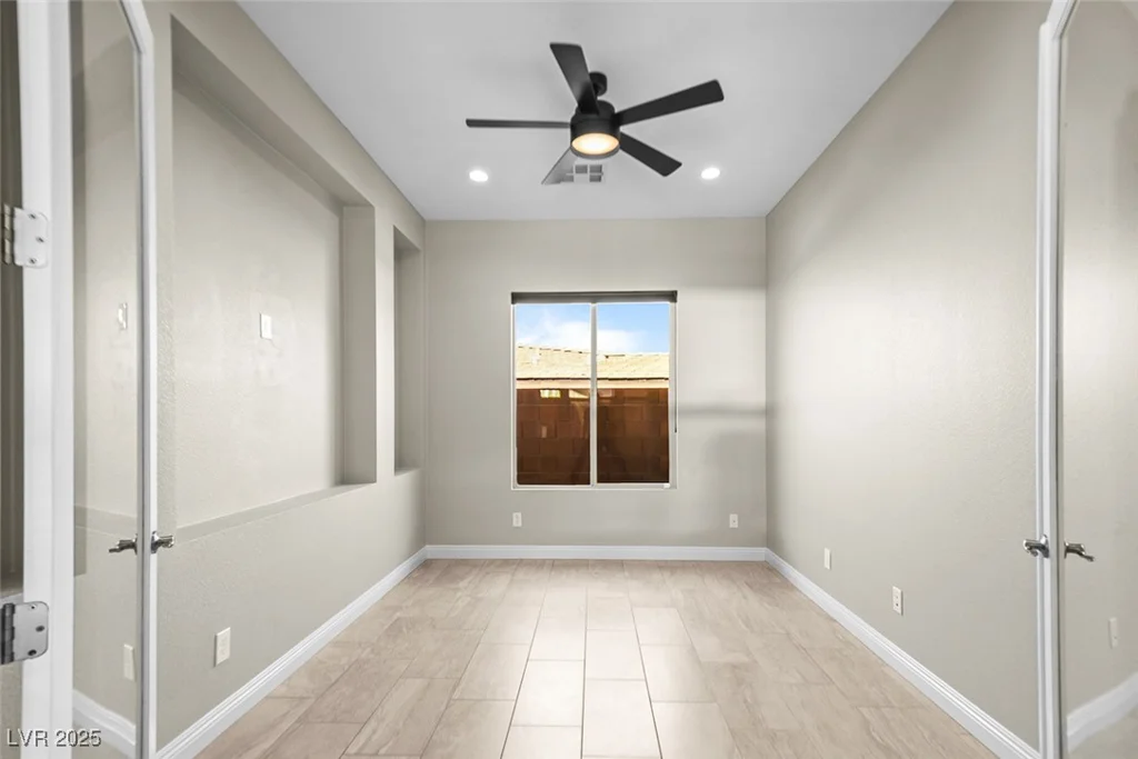 10113 Regency Square, Las Vegas, NV 89148
