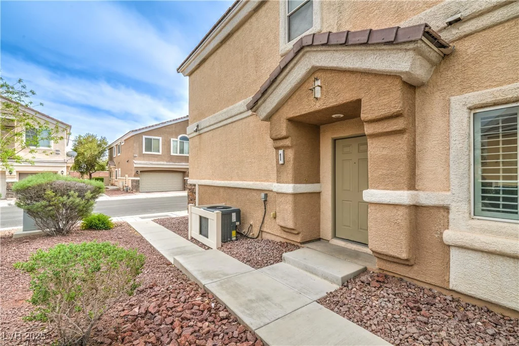 6617 Lavender Lilly, North Las Vegas, NV 89084