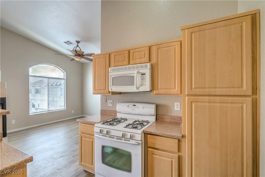 6617 Lavender Lilly, North Las Vegas, NV 89084