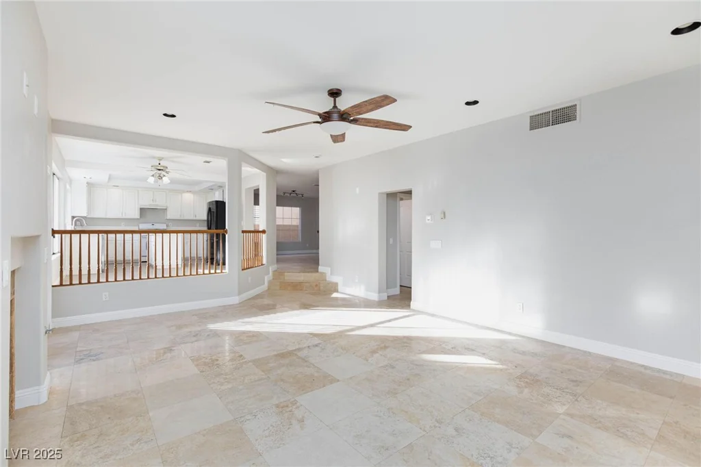8617 Copper Ridge, Las Vegas, NV 89129