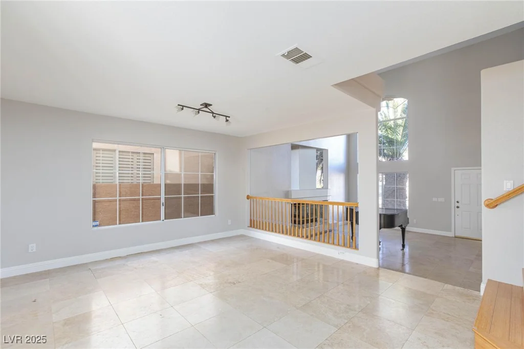 8617 Copper Ridge, Las Vegas, NV 89129