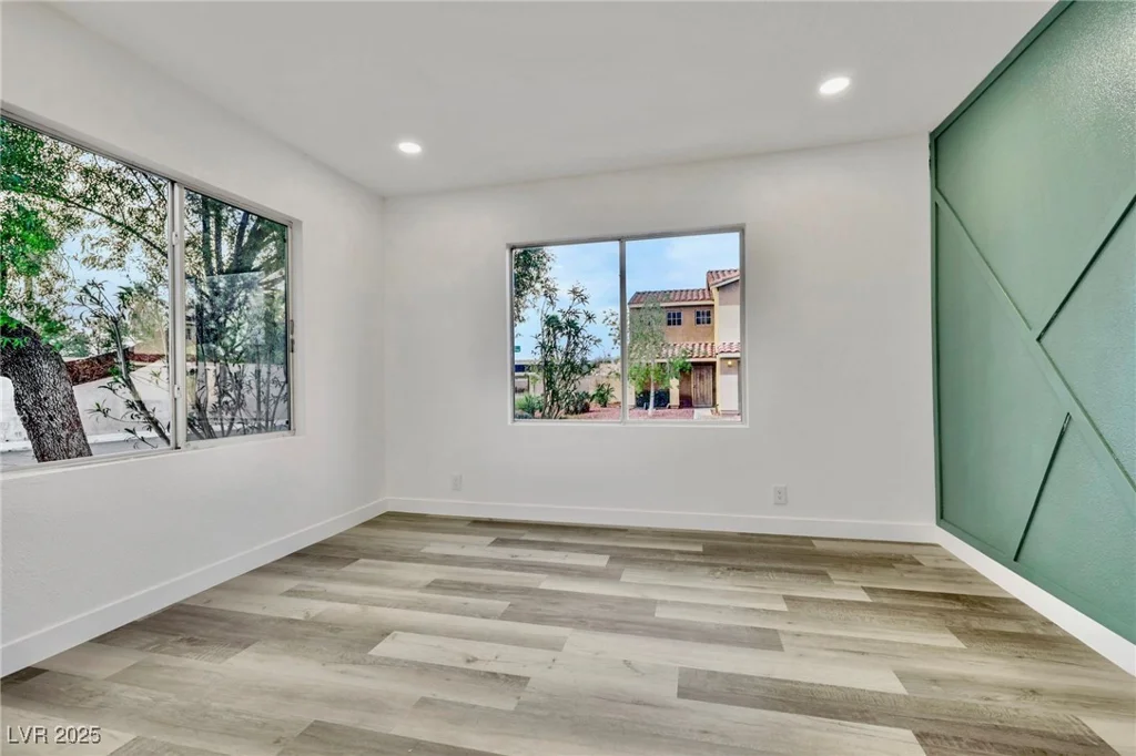 7909 Smokey Ridge, Las Vegas, NV 89131