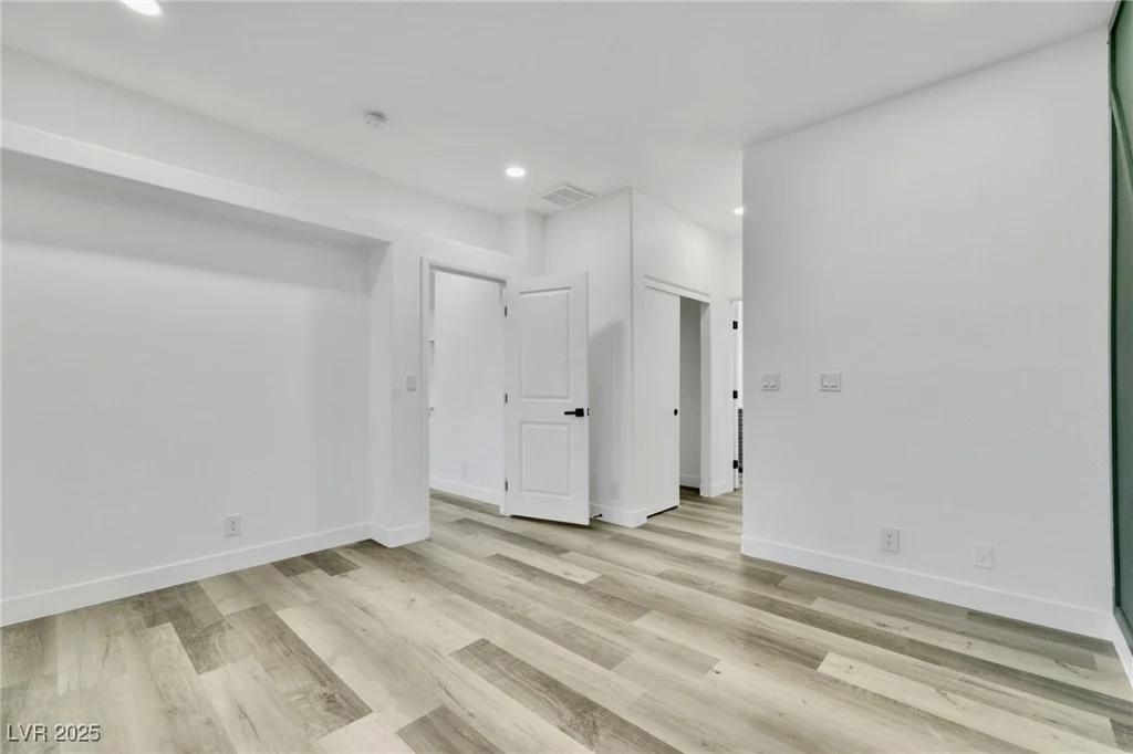 7909 Smokey Ridge, Las Vegas, NV 89131