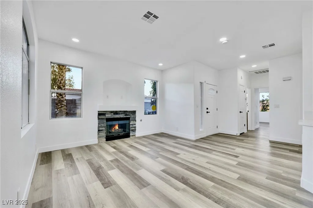 7909 Smokey Ridge, Las Vegas, NV 89131