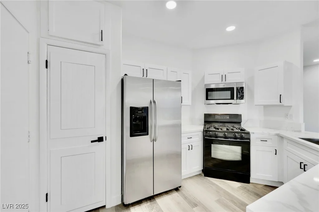 7909 Smokey Ridge, Las Vegas, NV 89131