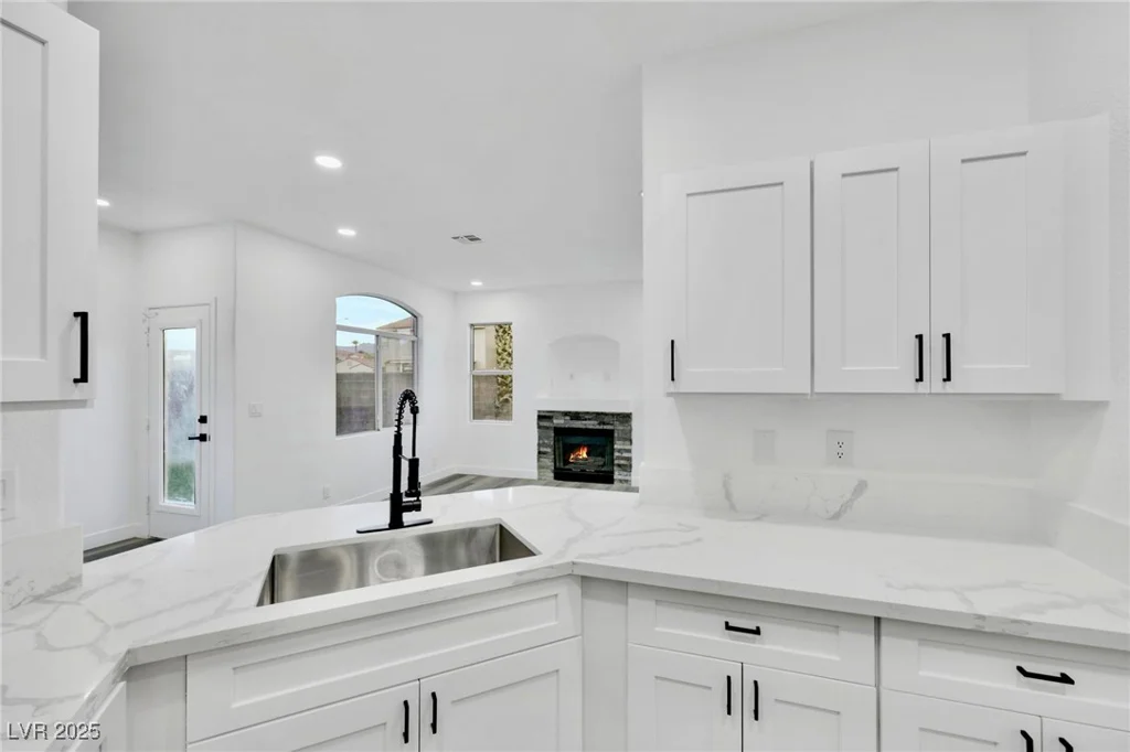7909 Smokey Ridge, Las Vegas, NV 89131