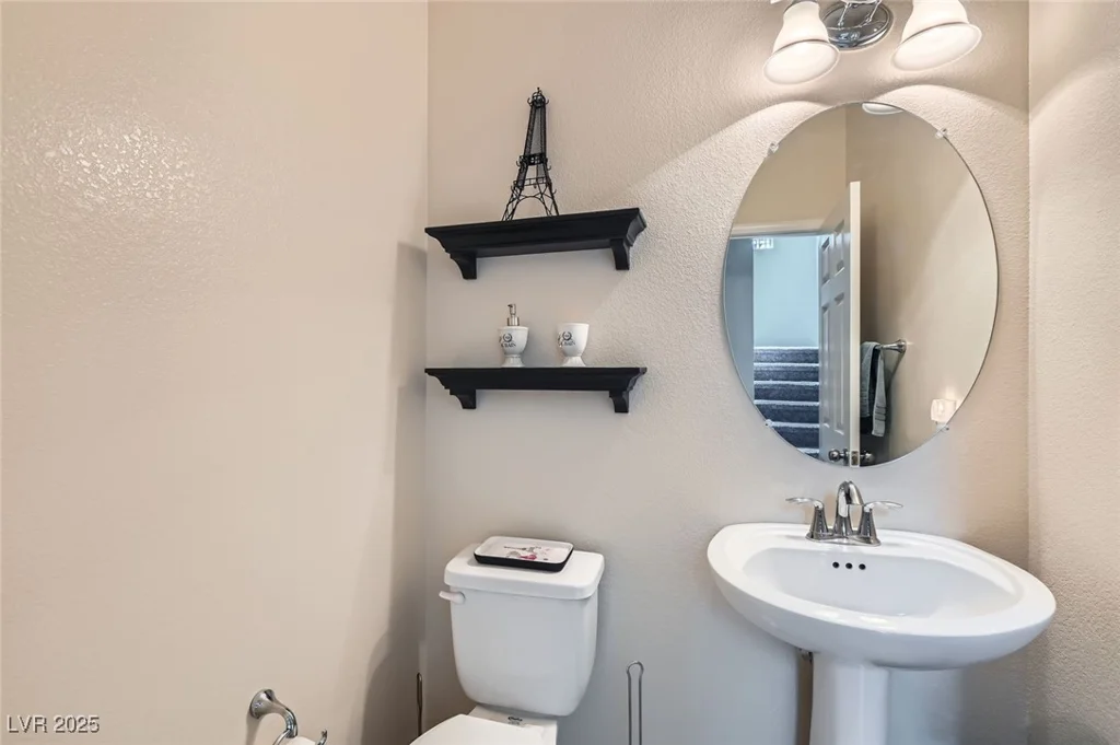 5556 Cornadelo Range, Las Vegas, NV 89113