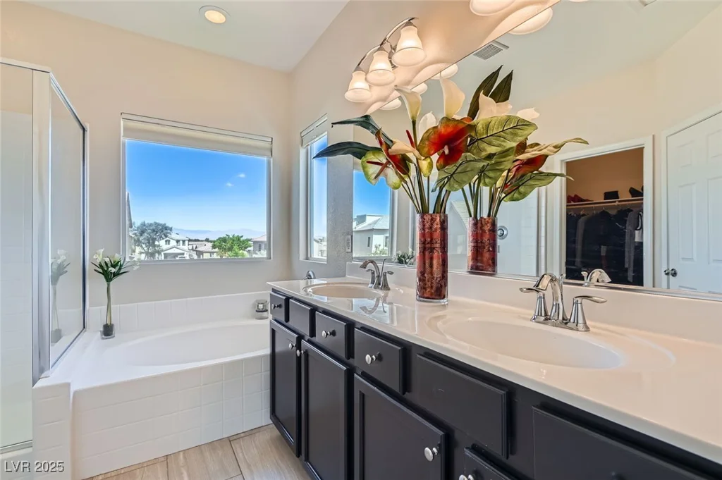 5556 Cornadelo Range, Las Vegas, NV 89113