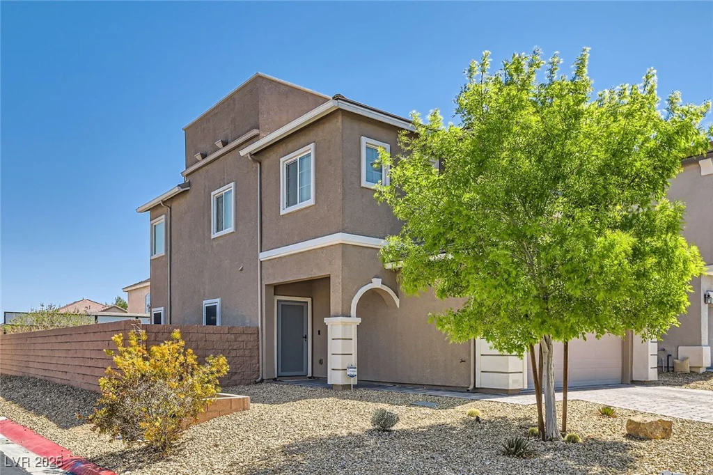 5556 Cornadelo Range, Las Vegas, NV 89113