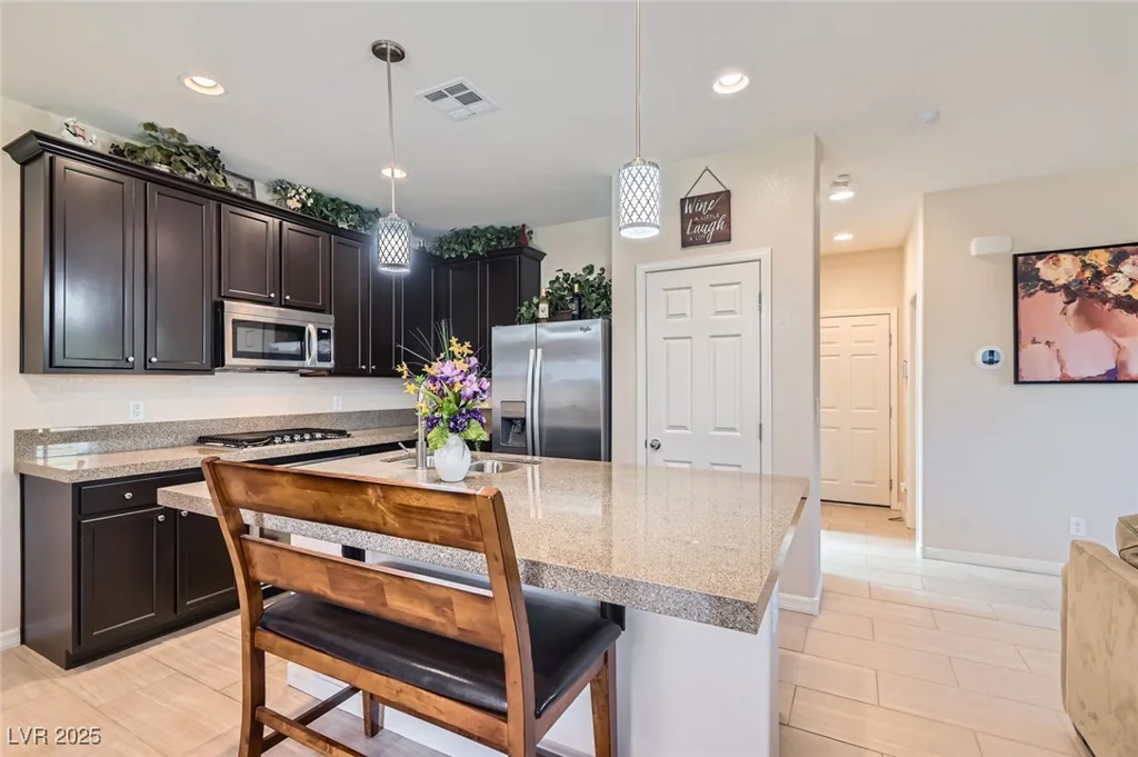5556 Cornadelo Range, Las Vegas, NV 89113