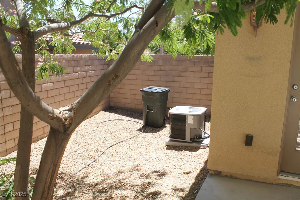 932 Tafalla, Las Vegas, NV 89138