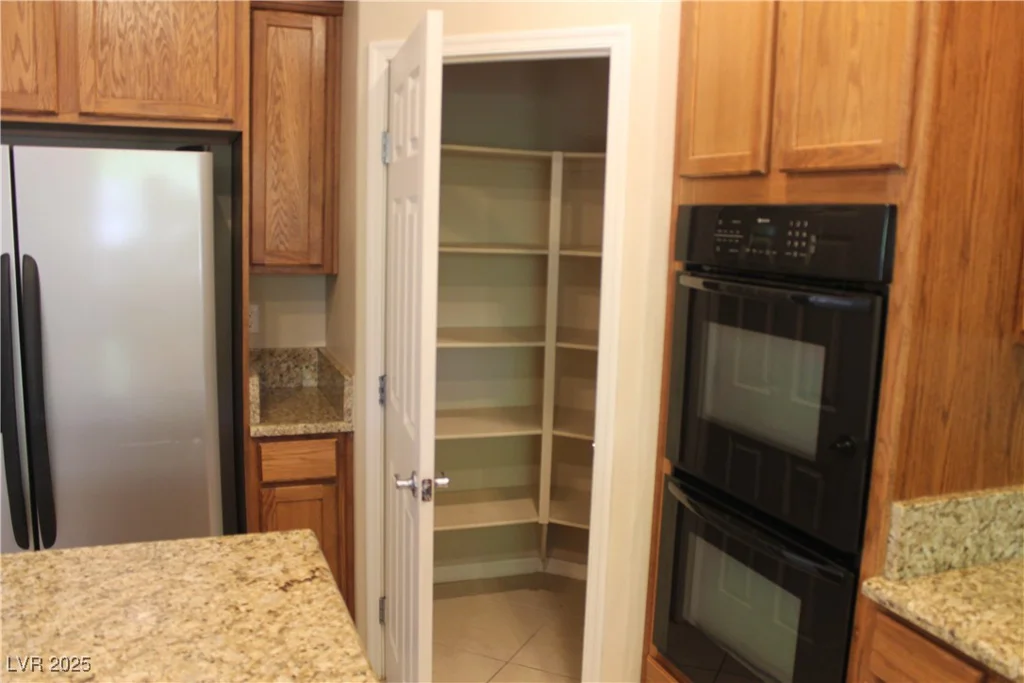 932 Tafalla, Las Vegas, NV 89138