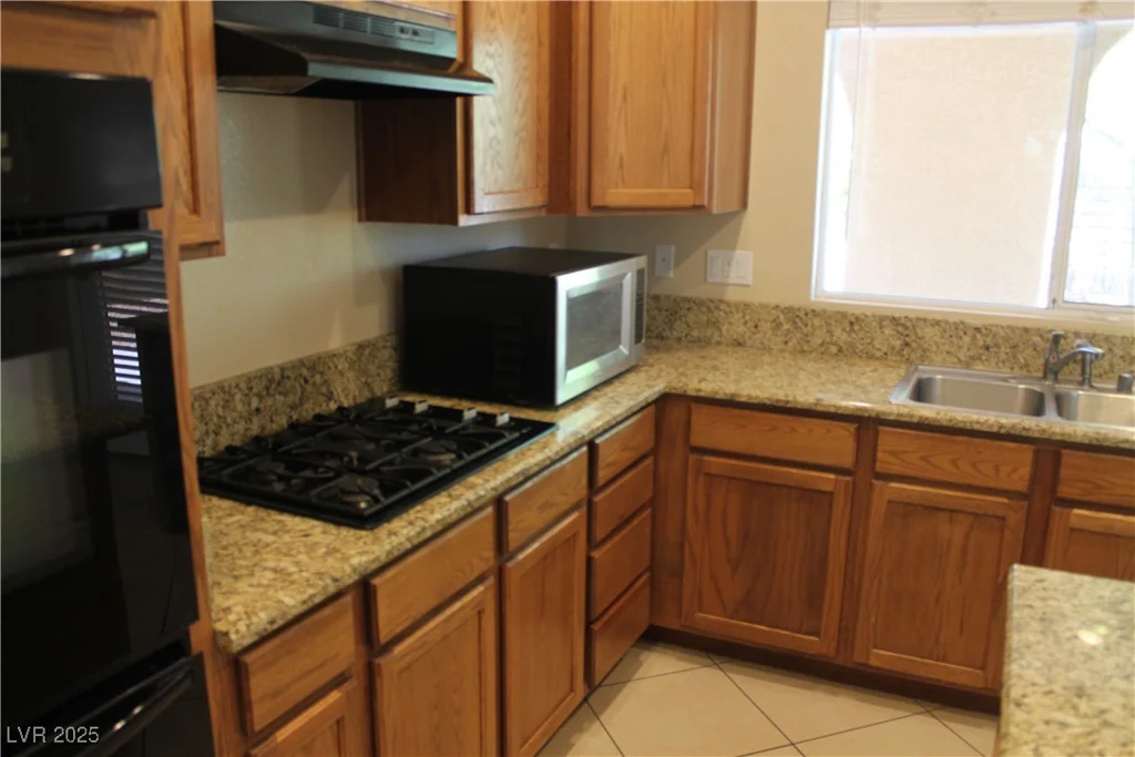 932 Tafalla, Las Vegas, NV 89138