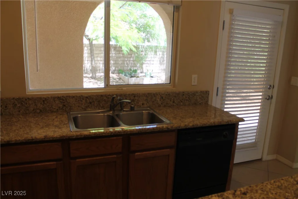 932 Tafalla, Las Vegas, NV 89138