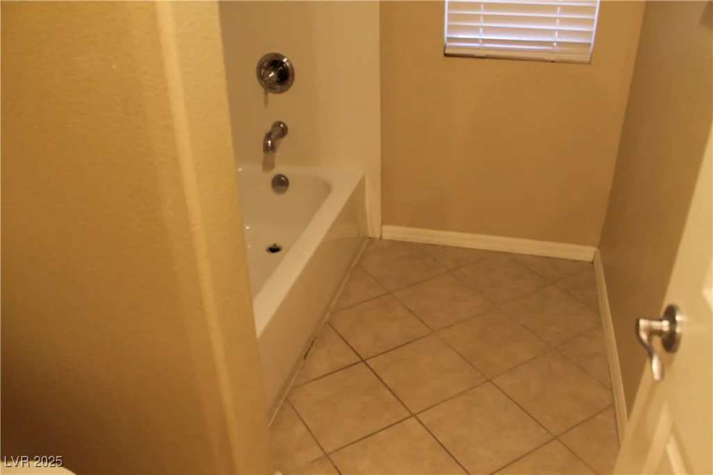 932 Tafalla, Las Vegas, NV 89138