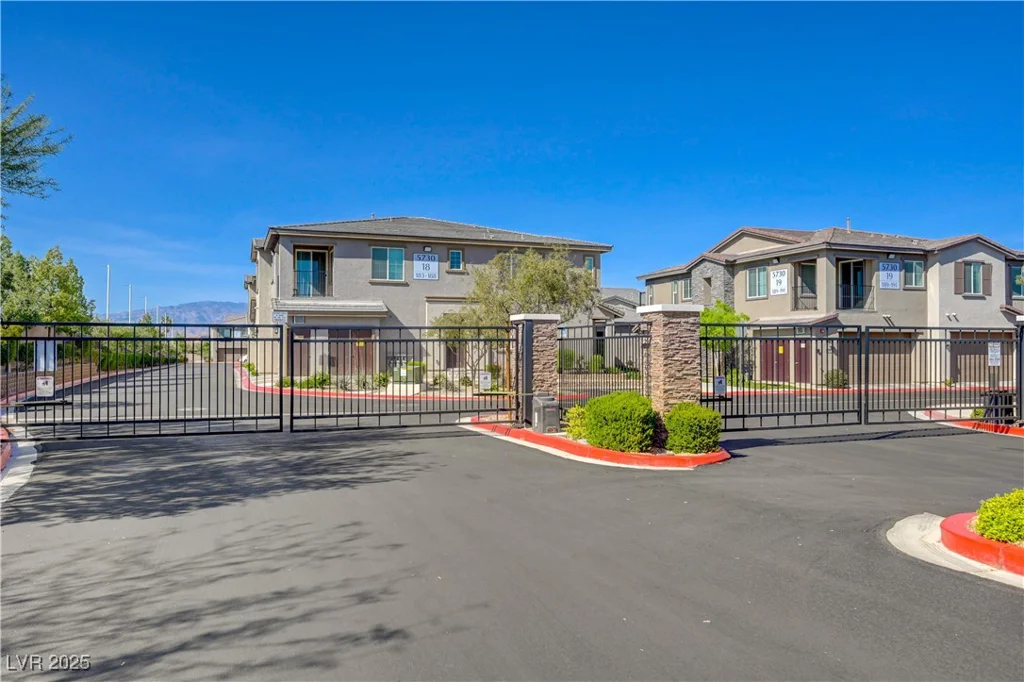 5730 Sky Pointe, Las Vegas, NV 89130