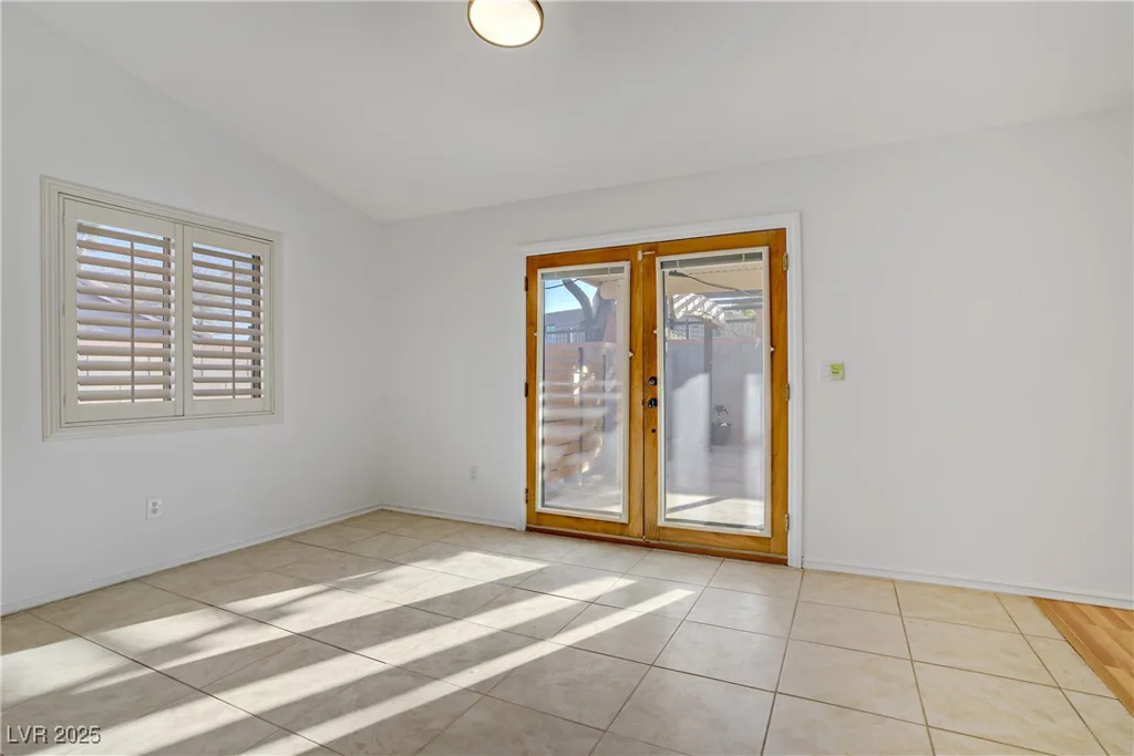205 Derwent, Las Vegas, NV 89144
