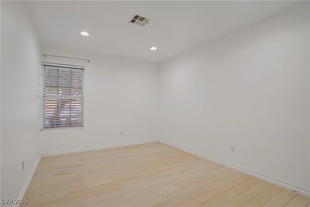 205 Derwent, Las Vegas, NV 89144
