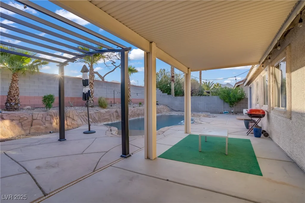 205 Derwent, Las Vegas, NV 89144