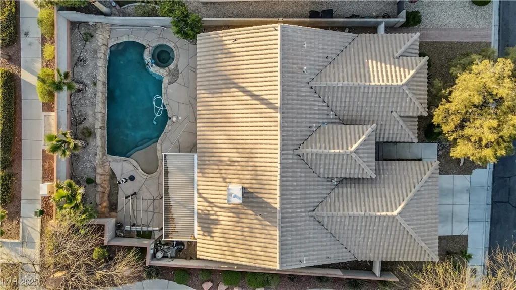 205 Derwent, Las Vegas, NV 89144