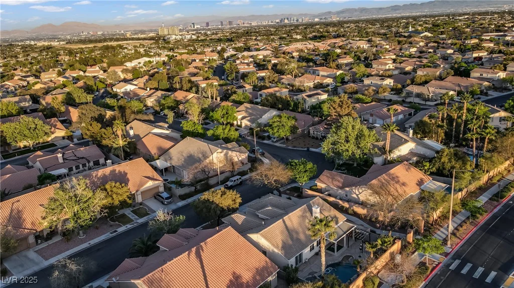 205 Derwent, Las Vegas, NV 89144