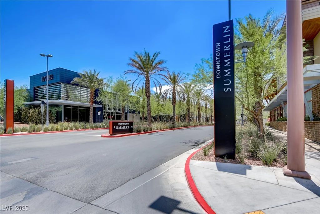 205 Derwent, Las Vegas, NV 89144