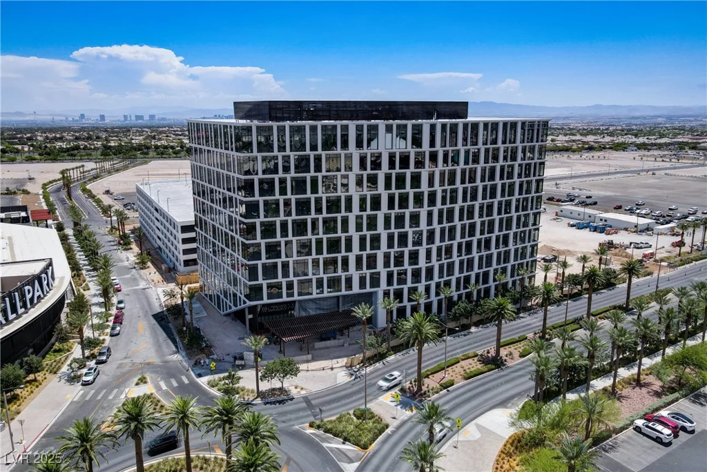 205 Derwent, Las Vegas, NV 89144