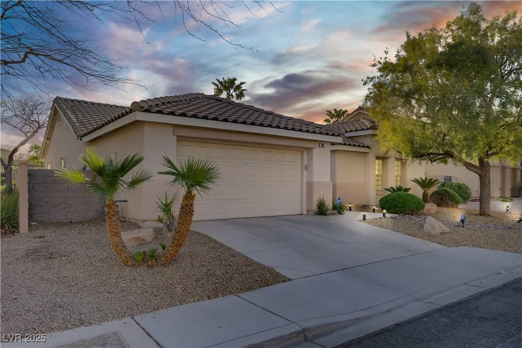 205 Derwent, Las Vegas, NV 89144