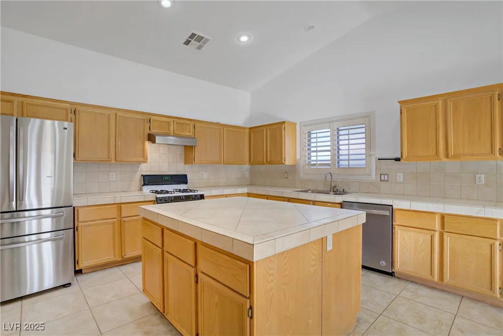 205 Derwent, Las Vegas, NV 89144