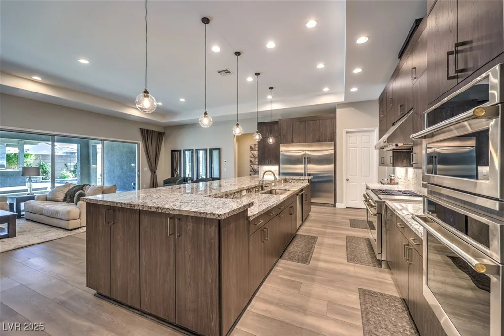 8445 Tenaya, Las Vegas, NV 89113