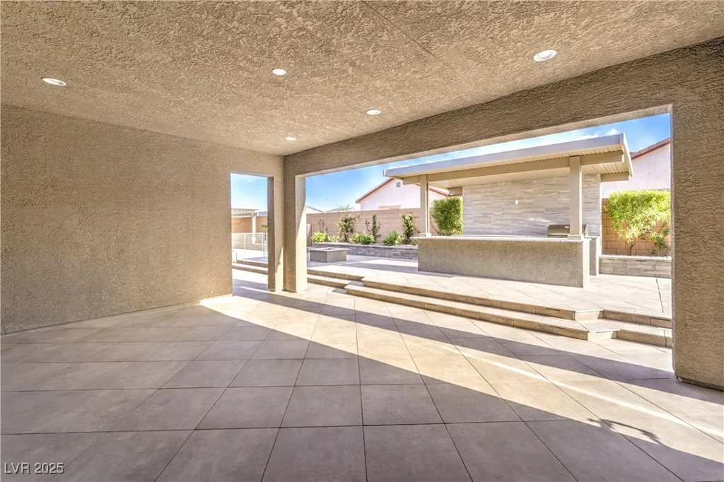 8445 Tenaya, Las Vegas, NV 89113