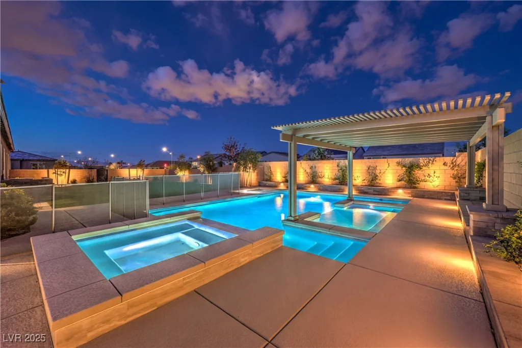 8445 Tenaya, Las Vegas, NV 89113