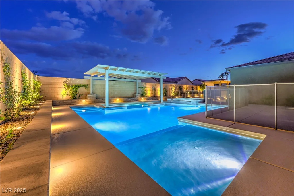 8445 Tenaya, Las Vegas, NV 89113