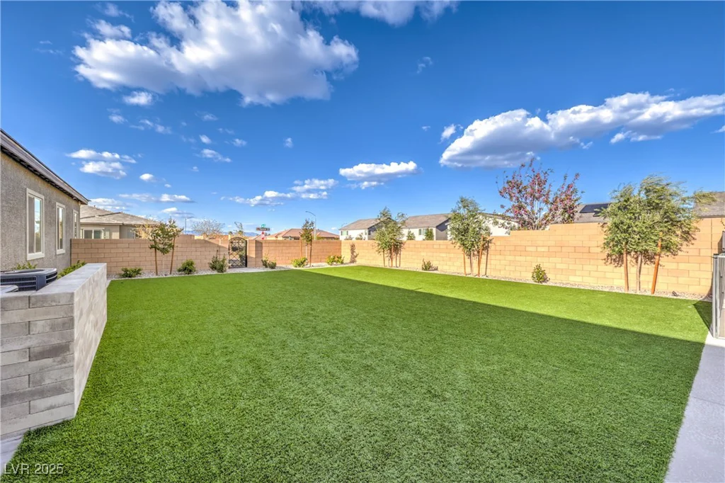8445 Tenaya, Las Vegas, NV 89113