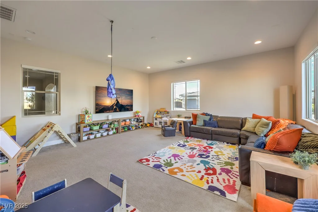 8445 Tenaya, Las Vegas, NV 89113